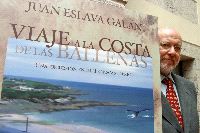 JUAN ESLAVA GALÁN ESCRITOR, GANADOR DEL I PREMIO VIAJES POR ESPAÑA 'VILLA DE LLANES'